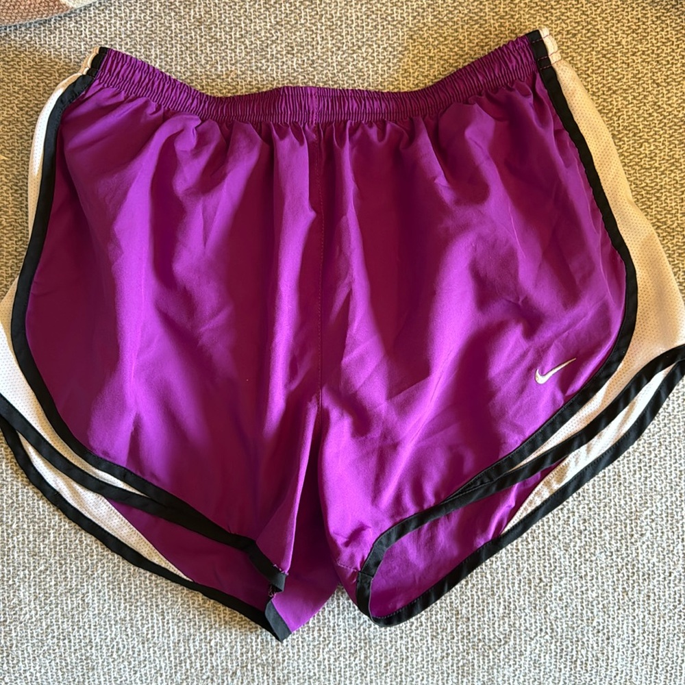 Nike Dri-Fit Women’s Tempo Shorts